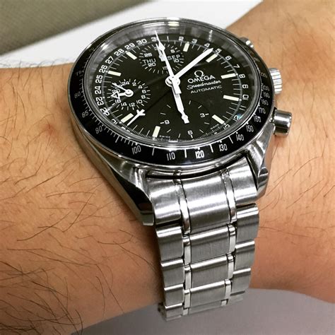 omega speedmaster vibration when i shake it|omega automatic rotor noise.